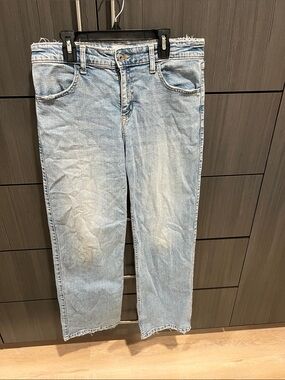 abercrombie kids Light Wash Straight-Leg Jeans